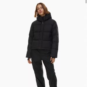 Aritzia Super World The Super Puff Shorty